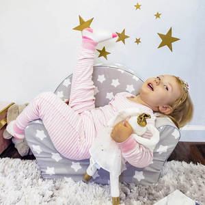 Canapé pour enfants en tissu gris, mousse à haute élasticité, design minimaliste, pour enfants de 2 ans et plus, capacité d'accueil 1 personne, avec accoudoirs - Product Image 2