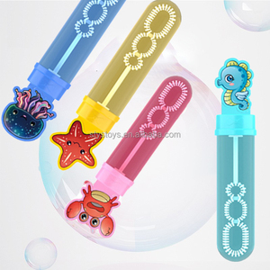 24 Piezas de Varitas de Burbujas de Animales Marinos, Recuerdos de Fiesta Temática del Océano, Mini Varitas de Burbujas para Baño, Bodas, Regalos, Juguetes - Product Image 2