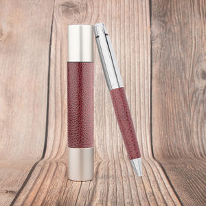 高级レッドブラウンレザーメタルボールペンレザー円筒形ペンケースプレミアムハイエンド署名ペンギフトセット - Product Image 6