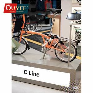 Mueble de Exhibición de Cascos para Montar en la Pared, Diseño Interior de Sala de Exhibición de Bicicletas, Tienda de Ciclismo con Soporte de Piso - Product Image 5