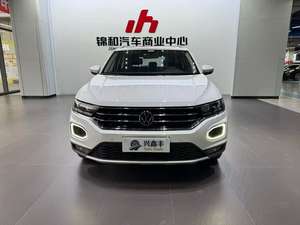 سيارة تي-روك 2022 مستعملة، محرك 1.4 تيربو، 280 تيربو، دفع ثنائي، طراز آر-لاين برو بلس، ناقل حركة أوتوماتيكي، فتحة سقف ومقاعد كهربائية - Product Image 2