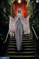 Dekorasi Hantu Gantung Animasi AROMA untuk Halloween dengan Mata Berkedip, Lengan Bergerak, dan Suara untuk Rumah Hantu, Pesta, dan Pajangan Luar Ruangan