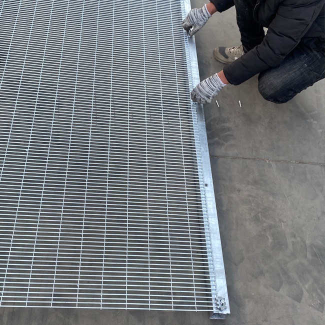 สีเงินชุบสังกะสี