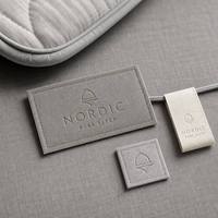 Étiquettes en ruban de satin sur mesure pour l'image de marque des matelas, étiquettes latérales personnalisées avec logo doré pour les meubles de créateurs et les produits ménagers