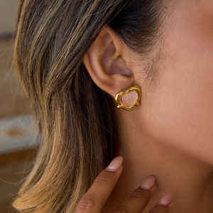 Boucles d'oreilles clous œil de chat rose en forme de cœur, en acier inoxydable, sertissage clos, bijoux de mode - Product Image 2