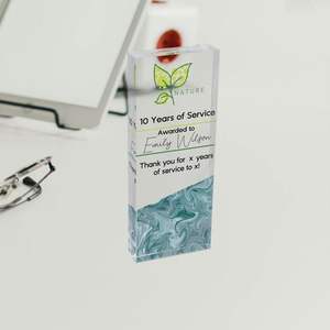 Le best-seller Pristine Praise: Clear Acrylic Awards pour les cadeaux de coopération les plus méritants - Product Image 4