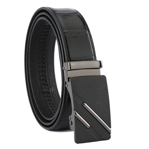 حزام رجالي فاخر من الجلد الطبيعي الأسود مصنوع يدويًا بشعار مطبوع مخصص، مبيعات ساخنة بالجملة من المصنع لعام 2026 - Product Image 5