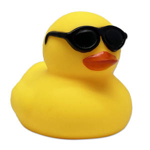 2025 Logo personalizzato bagno di laurea in gomma anatra cigolante suono PVC <span class=keywords><strong>Silicone</strong></span> e plastica giocattolo con gli occhiali per l'istruzione - Product Image 3