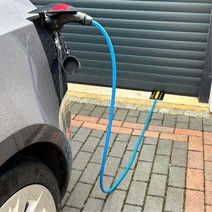 Coperchio del cavo di ricarica EV sotto la porta del garage flessibile e resistente per caricabatterie EV - Product Image 3