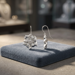 Pendientes de Plata de Ley 925 con Diseño de Pétalos en Capas, Románticos - Product Image 3