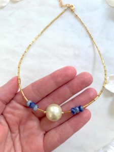 Collier personnalisé vintage géométrique plaqué or 18 carats avec perles d'imitation et pierre précieuse bleue, fait main, unisexe, bijou d'été, cadeau - Product Image 3