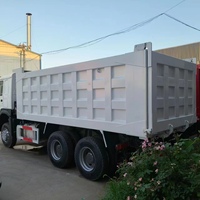 Camion à benne basculante Howo Truck 8x4 /6x4 Sinotruk Benne 12 pneus 12 roues/10 roues 50 tonnes Camion à benne basculante d'occasion