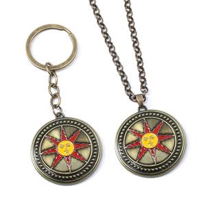 Porte-clés en métal élégant Sun Knight Solare, pendentif émaillé de dessin animé, cadeau pour petit ami ou mari - Product Image 2