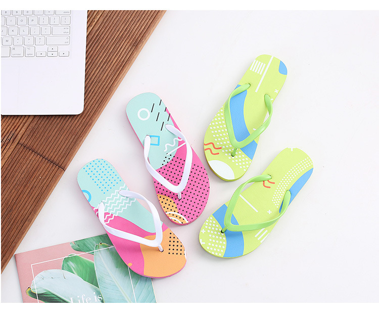 Hot Printed Flip-flops Women Non-slip Beach Slippers PE PVC Soft Flat Filp Flops