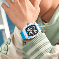 Montre à quartz carrée pour homme, bracelet en silicone, montre-bracelet analogique, cadran lumineux, logo personnalisé, mode tendance