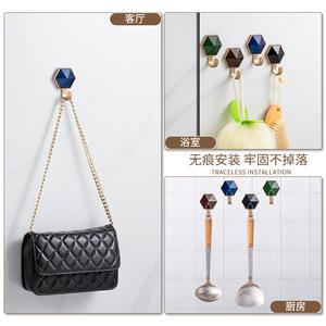 Ganchos adhesivos creativos de diamante para pared, forma de polígono, autoadhesivos, sin necesidad de perforación, para entrada, cocina, baño - Product Image 1