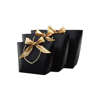 מכירה לוהטת שחור נייר תיק חג מולד חתונת מתנת קניות נייר אריזת שקיות מותאם אישית tote תיק