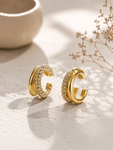 Orecchini a Cerchio Placcati in Oro 18K con Cristalli e Strass, Gioielli Trendy da Donna per Anniversario - Product Image 3