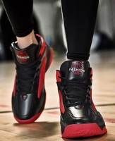 Chaussures de basketball personnalisées grande taille pour hommes, avec logo de marque, en cuir respirant, rehaussantes, légères, anti-dérapantes et offrant un soutien de la voûte plantaire