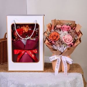 Bouquet di Rose Eterne Preservate 2026 |   Regalo Romantico Fatto a Mano di Lunga Durata <span class=keywords><strong>per</strong></span> <span class=keywords><strong>Lei</strong></span> |   Bomboniera <span class=keywords><strong>per</strong></span> <span class=keywords><strong>San</strong></span> <span class=keywords><strong>Valentino</strong></span> e Festa della Mamma - Product Image 4