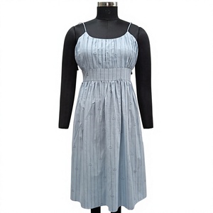 Robe midi trapèze décontractée en coton tissé, bleu clair, à rayures imprimées et brodées, à fines bretelles, coupe classique, printemps-été - Product Image 1