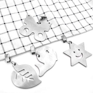 Pinces de <span class=keywords><strong>nappe</strong></span> en acier inoxydable 8 styles créatifs pour la maison, la fête de mariage et l'extérieur - Product Image 4