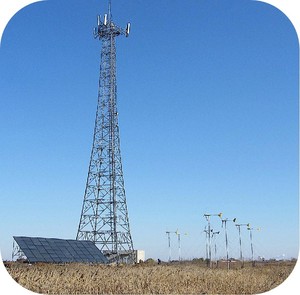 Sistema de Energía Solar Fuera de la Red con Aerogenerador de 2KW, Batería de Iones de Litio para Aplicaciones Industriales, Controlador MPPT - Product Image 3