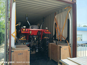 <span class=keywords><strong>Tractor</strong></span> de cambio de lanzadera Lutong 80HP con parasol 12F + 12R <span class=keywords><strong>Cabina</strong></span> de aire acondicionado Enganche de tres puntos y elevador forzado <span class=keywords><strong>Tractor</strong></span> <span class=keywords><strong>Ford</strong></span> a la venta - Product Image 6