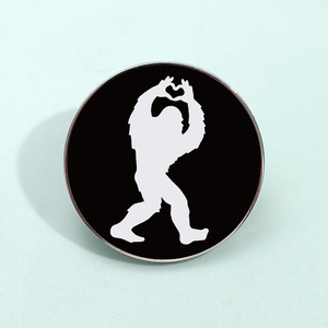 Lacquerware Ornament Brooch Lapel Pin Badge for Hats Bags Shoes Clothing Decoration