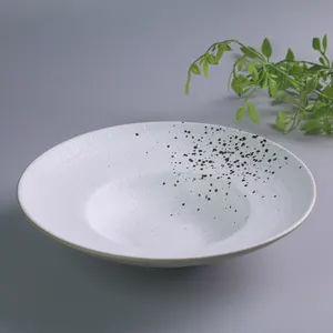 Wholesale Porcelain Restaurant Tableware European Serving Pasta Plates Dishes Round White Deep Ceramic Soup Plate