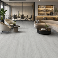 Suelo SPC con Sistema de Bloqueo, Color Gris Frío, Diseño de Madera, Resistente a los Arañazos, para Espacios Comerciales Modernos, WYRAX