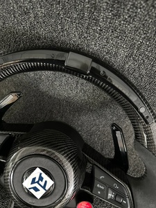 Volant personnalisé en fibre de carbone avec LED pour <span class=keywords><strong>Volkswagen</strong></span> <span class=keywords><strong>Golf</strong></span> 7/MK6 GTI, compatible avec les modèles M4/X5/X6 et Série 6, avec design sportif et cuir - Product Image 6