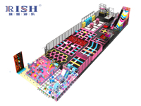 Aire de jeux interactive pour enfants Rish Safe jumelée avec aire de jeux intérieure modulaire et parc de trampolin amusant