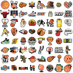 Breloques de chaussures de sport de <span class=keywords><strong>basketball</strong></span> de dessin animé personnalisées en gros, accessoires de breloques en PVC pour sabots, décorations de chaussures Croc, épingles - Product Image 1