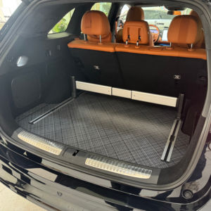 Barre de séparation de <span class=keywords><strong>coffre</strong></span> réglable en aluminium, séparateur de charge universel pour SUV et crossovers - Product Image 1