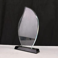 Trophée en verre cristal personnalisé en forme de flamme vierge Trophée de plaque cristal avec base
