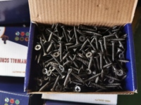 Vis à tête trompette en acier trempé C1002, oxyde noir, métrique M3.5, 25 mm, pour cloisons sèches