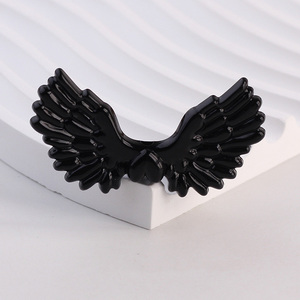 Cuentas acrílicas de 24x28mm de color sólido pintadas con forma de corazón y ala de ángel al por mayor para accesorios de joyería DIY, cadenas para teléfono, pulseras y llaveros - Product Image 5