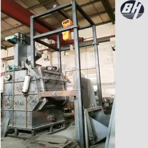 Q326/3210 shot blasting machine with ruber belt