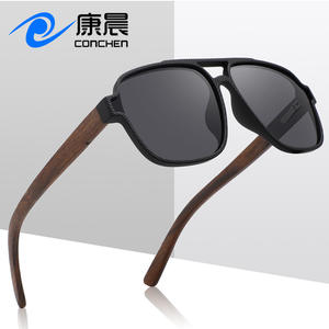 แว่นกันแดดไม้ Conchen กรอบสีดำ เลนส์ TAC ป้องกันรังสียูวี 400 แฟชั่นสำหรับทุกเพศ เหมาะสำหรับการออกนอกบ้าน ตกปลา และกิจกรรมกลางแจ้ง - Product Image 1