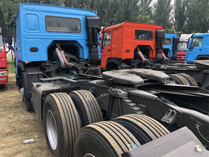 Camion tracteur d'occasion Sinotruk Euro2 Diesel 6X4 à direction à gauche HOWO 10 roues avec capacité de charge de 21-30T, 371 ch, caméra arrière 360° - Product Image 4