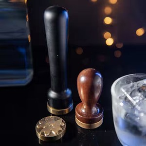 Tùy Chỉnh 3*3*9Cm Vòng Vuông Kinh Doanh Tùy Chỉnh Xà Phòng Tem Ice Cubes Xây Dựng Thương Hiệu Tem Với Màu Nâu Tay Cầm Bằng Gỗ Cho Tây Ban Nha Phía Tây Cuối - Product Image 3