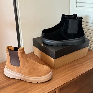 2024 Usine vend de nouvelles bottes de neige conçues sur mesure hommes en cuir véritable Chelsea bottes courtes laine chaud chaussures décontractées bottes nues - Product Image 1