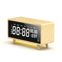 Multifunctionele houten telefoonstandaard met 15W snel draadloos opladen, digitale wekker, dimbare LED nachtlamp en LED indicator voor de slaapkamer