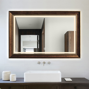 <span class=keywords><strong>Miroir</strong></span> intelligent encadré <span class=keywords><strong>de</strong></span> style européen <span class=keywords><strong>miroir</strong></span> d'habillage LED <span class=keywords><strong>de</strong></span> <span class=keywords><strong>salle</strong></span> <span class=keywords><strong>de</strong></span> <span class=keywords><strong>bain</strong></span> mural rétro ancien - Product Image 3