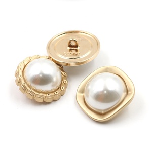 May Shank Nút Thiết Kế Mới Nhất Kẽm Hợp Kim Ngọc Trai Nút Cho Quần Áo Thời Trang Nút - Product Image 1