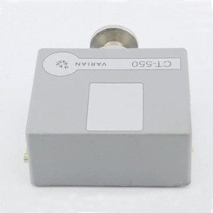 Manomètre de pression à vide capacitif CT-550 L97363000220 d'occasion, jauge de pression à vide Varian - Product Image 2