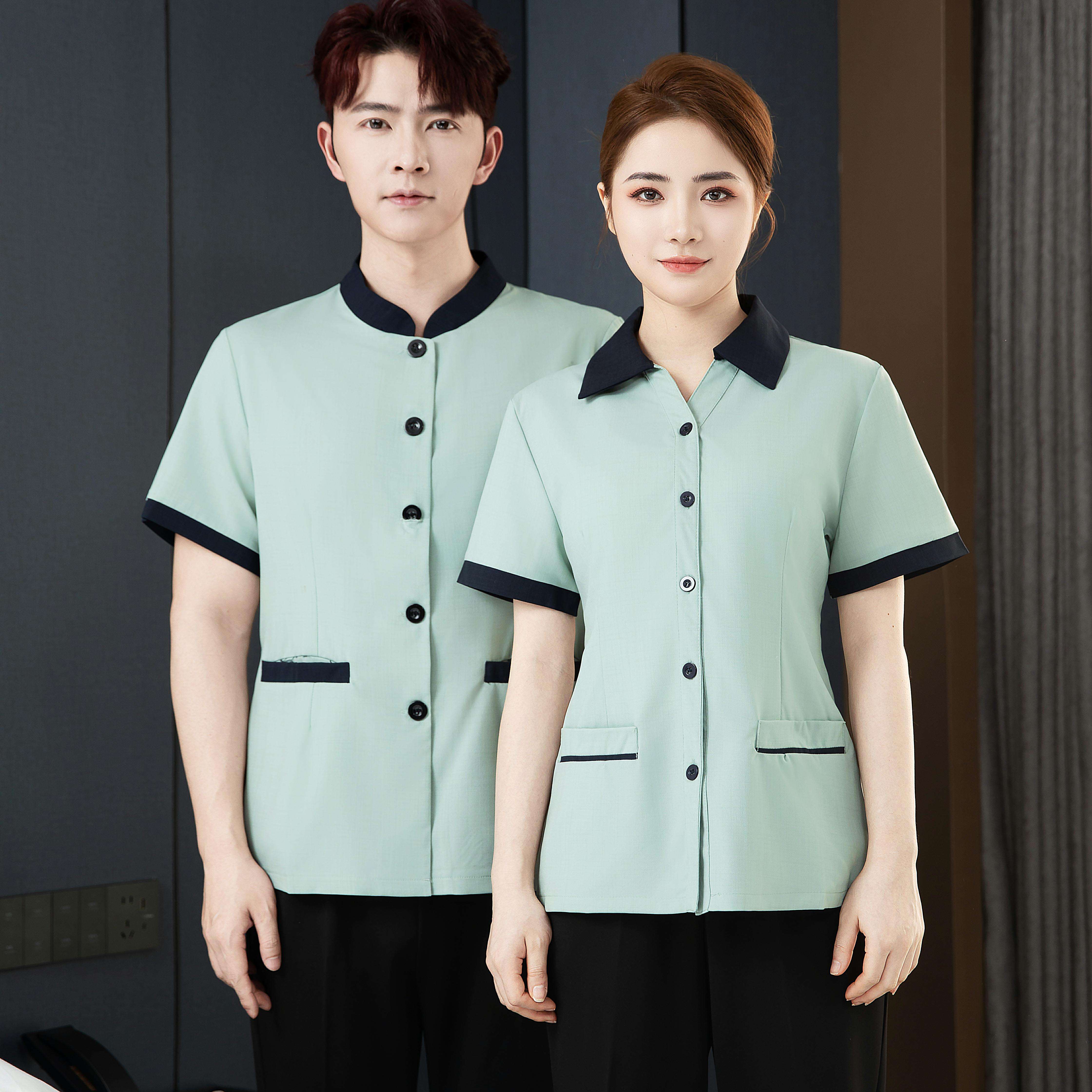 สีเขียวอ่อน