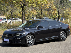 Auto Usata Saic Volkswagen Pa-ssat 2021 280tsi Edizione Business, Veicolo di Seconda Mano a Prezzo Conveniente - Product Image 2