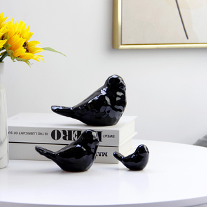 Décoration d'intérieur animale très prisée : Adorable oiseau en céramique noire, artisanat de table pour une touche de luxe à la maison - Product Image 6